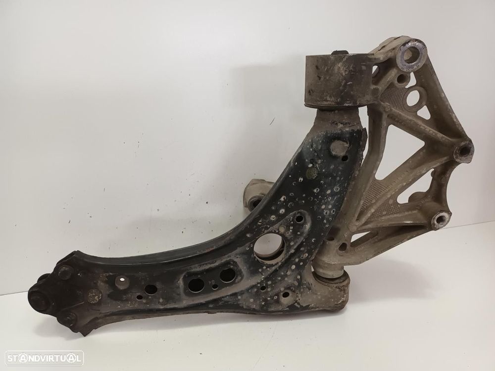 BRAÇO SUSPENSÃO INFERIOR FRONTAL ESQUERDO VOLKSWAGEN POLO 2004 -6Q0407157C - 2