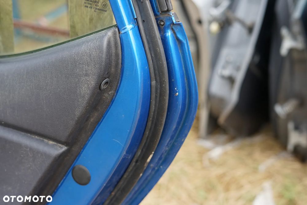 Drzwi tył tylne prawe Hyundai i10 I DE - 14