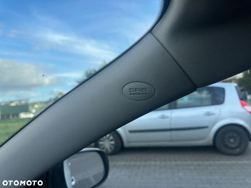 Kia Ceed 1.4 L - 24