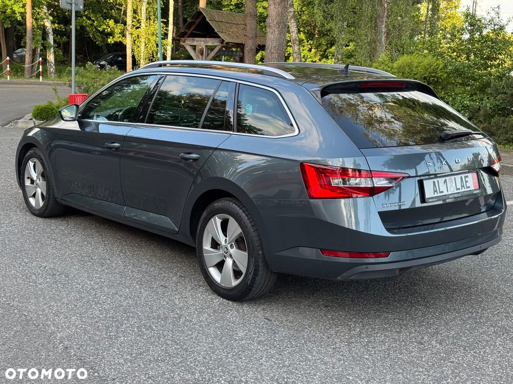 Skoda Superb 1.6 TDI GreenLine - 10