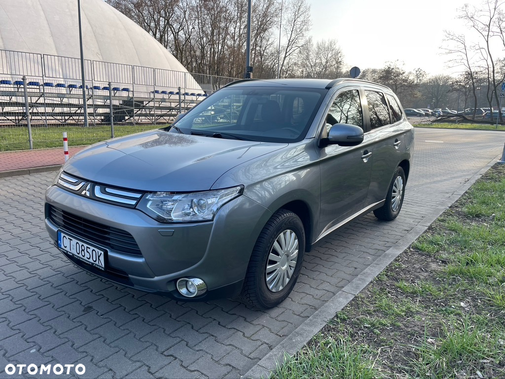 Mitsubishi Outlander 2.2 DID Intense + - 3