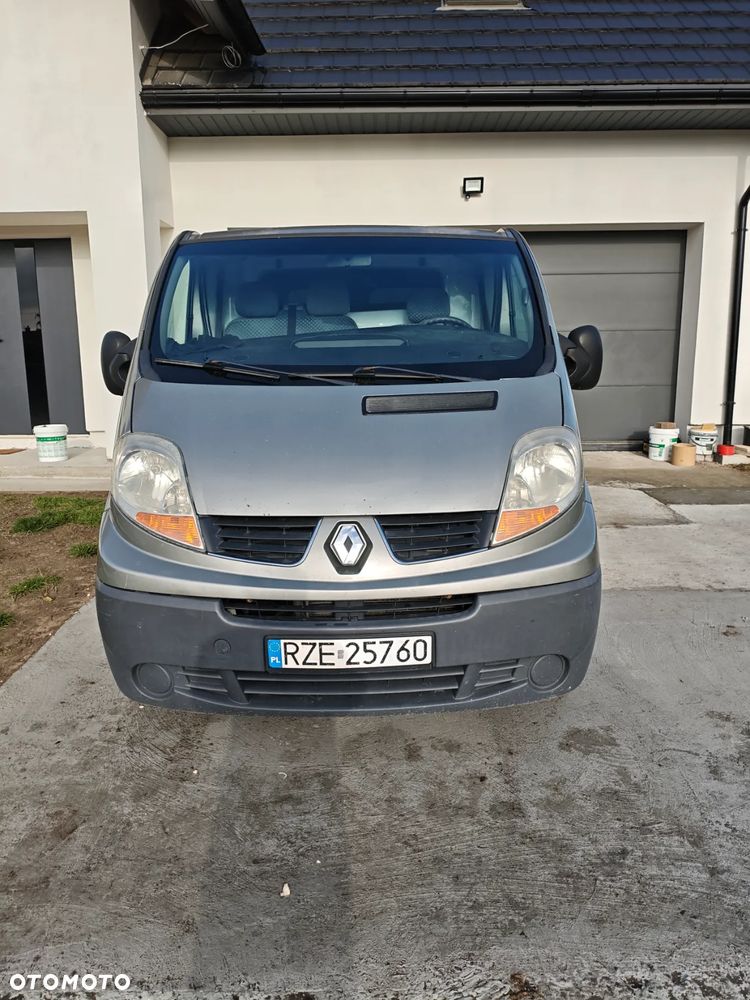 Renault Trafic - 1