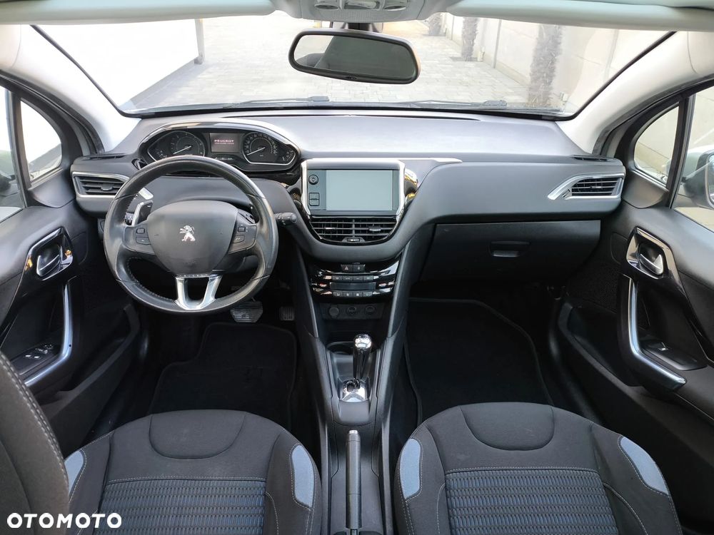 Peugeot 208 e-HDi FAP 92 EGS6 Stop&Start Allure - 16