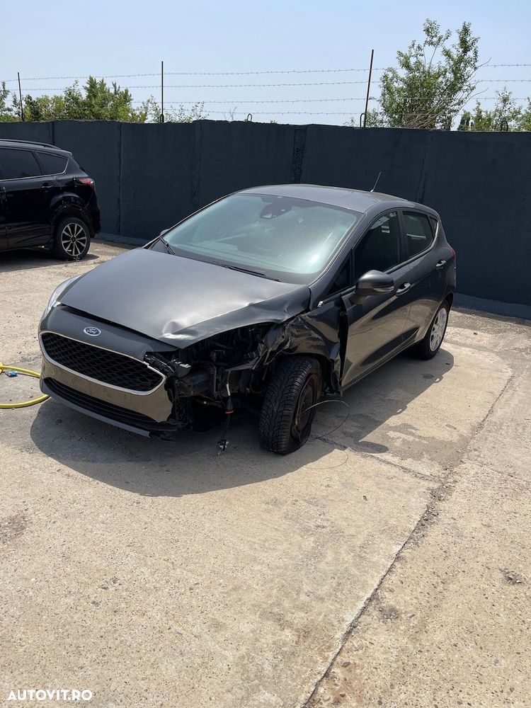 Dezmembrez Ford Fiesta 2018 Hatchback Gri - 2