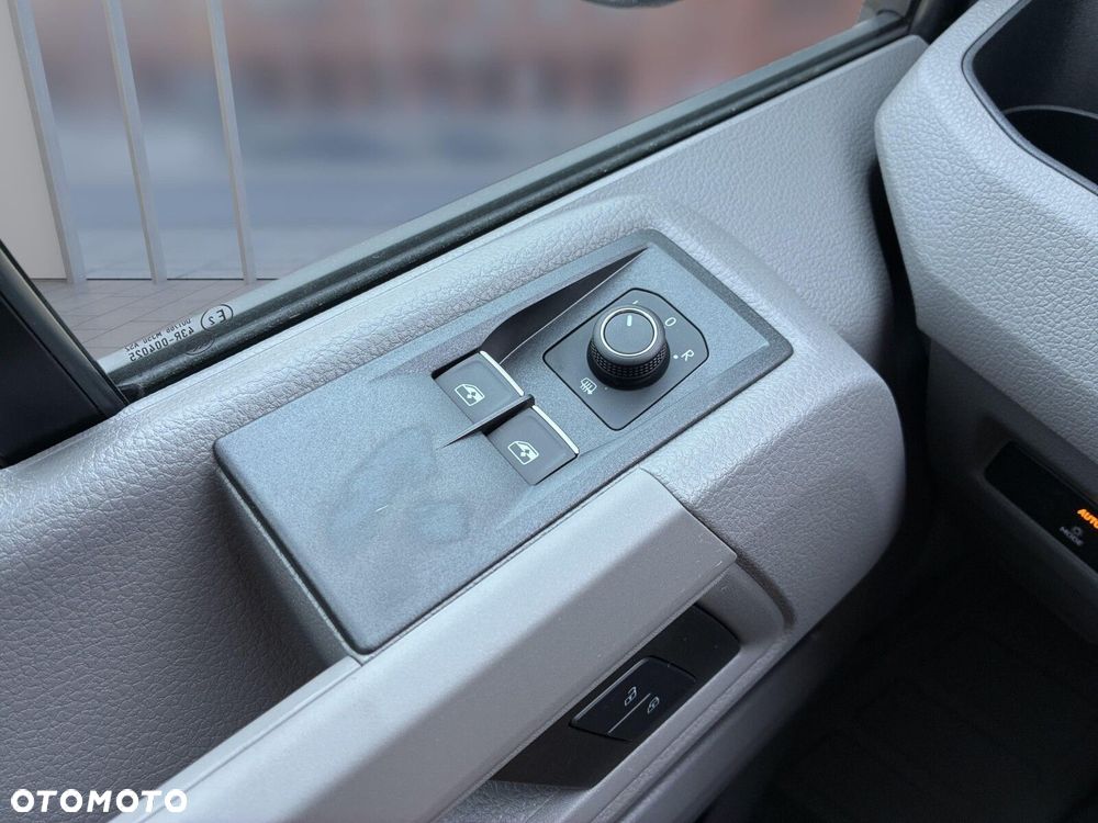 Volkswagen Crafter 35 Brygadówka/L4H3, 2.0 BiTDI 163KM, 4490mm, Wysoki dach, r.o. 4490 mm, manualna 6-biegowa - 29