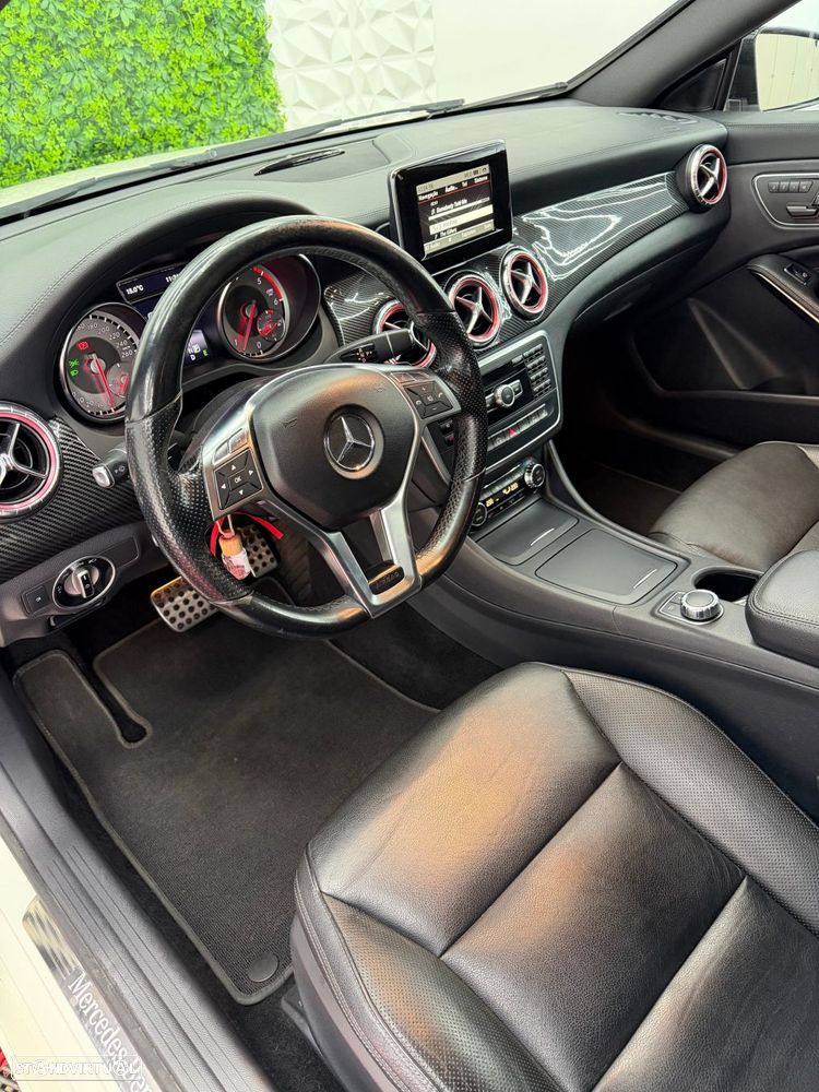 Mercedes-Benz CLA 220 d 7G-DCT AMG Line - 7