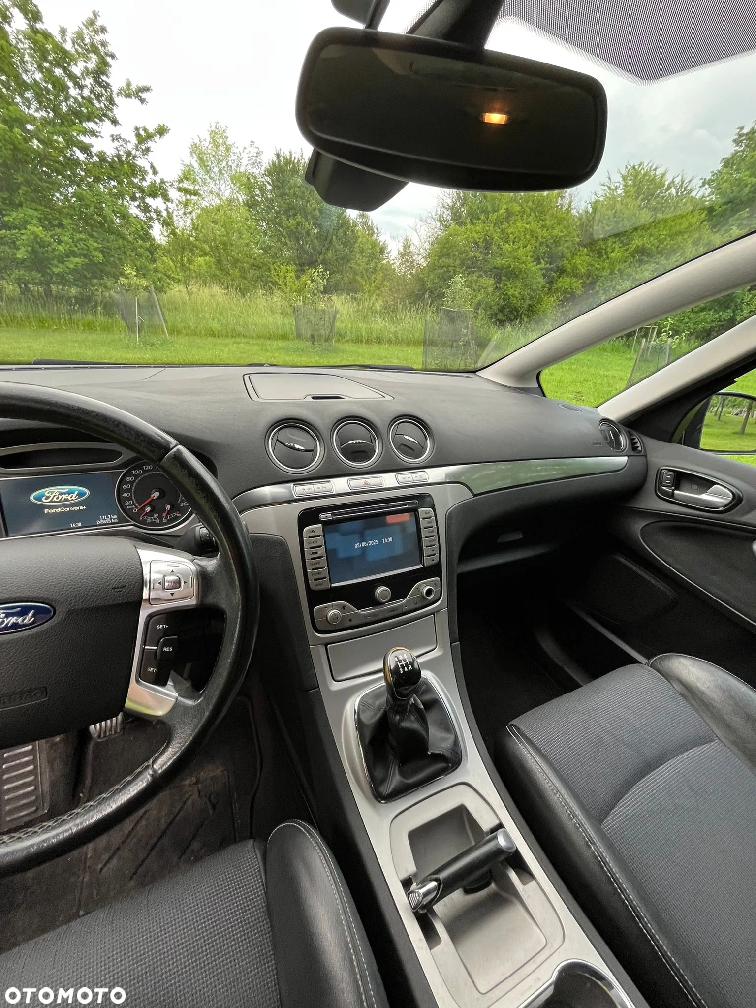 Ford S-Max - 8
