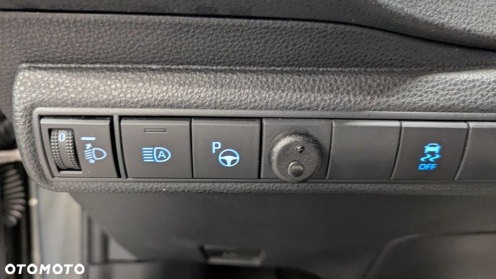 Toyota Corolla 1.8 Hybrid Comfort - 19