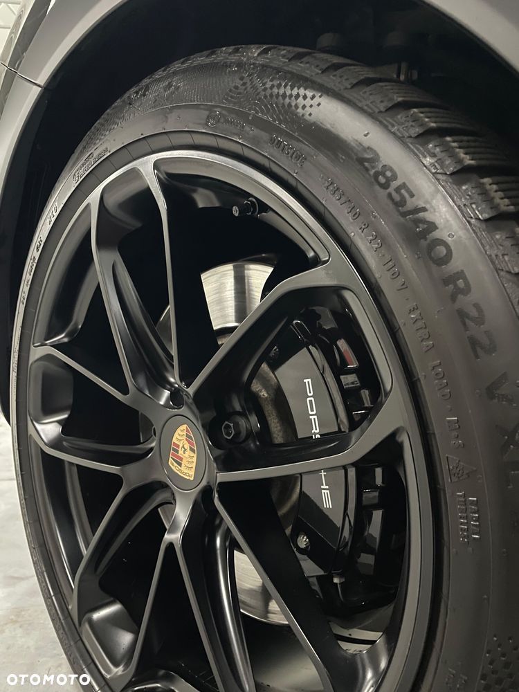 Porsche Cayenne - 16