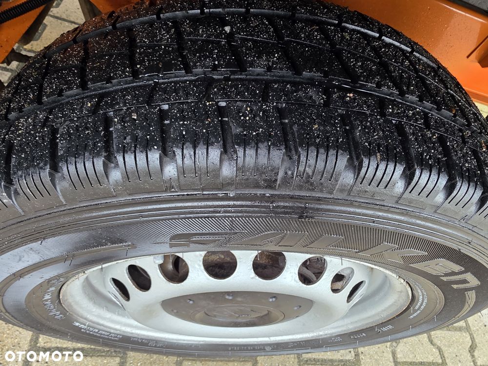 Volkswagen Transporter T5 - 11