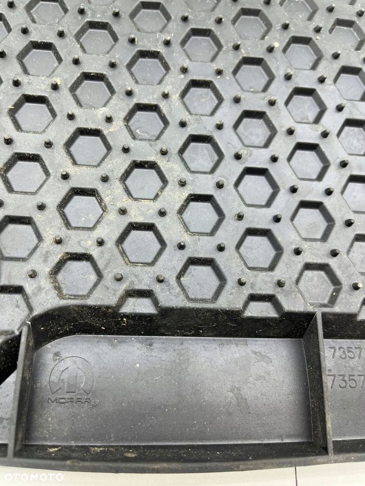 jeep compass ii dywaniki komplet 735743301 - 6