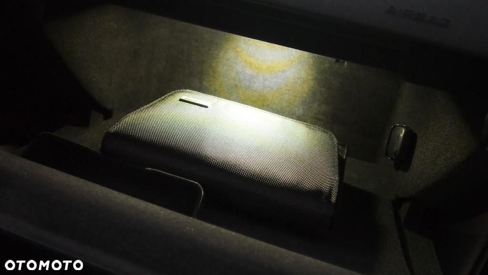 Audi A4 Avant 2.0 TDI DPF Ambiente - 33