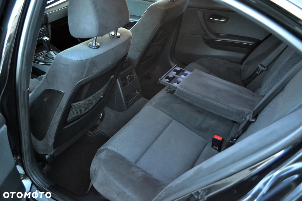 BMW Seria 3 320d DPF Edition Sport - 7