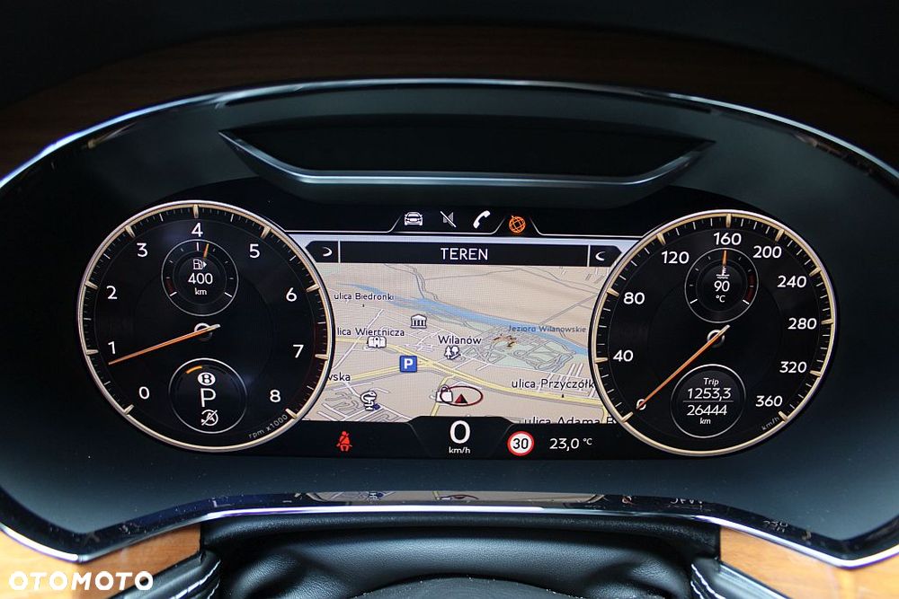 Bentley Flying Spur - 26