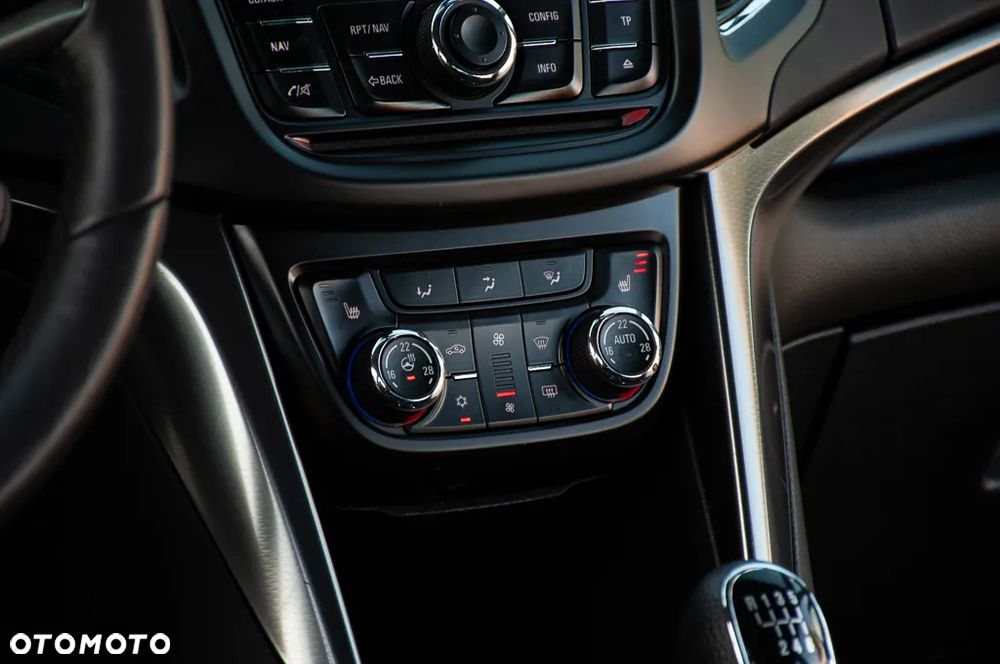 Opel Zafira C Tourer 11-16 - 32