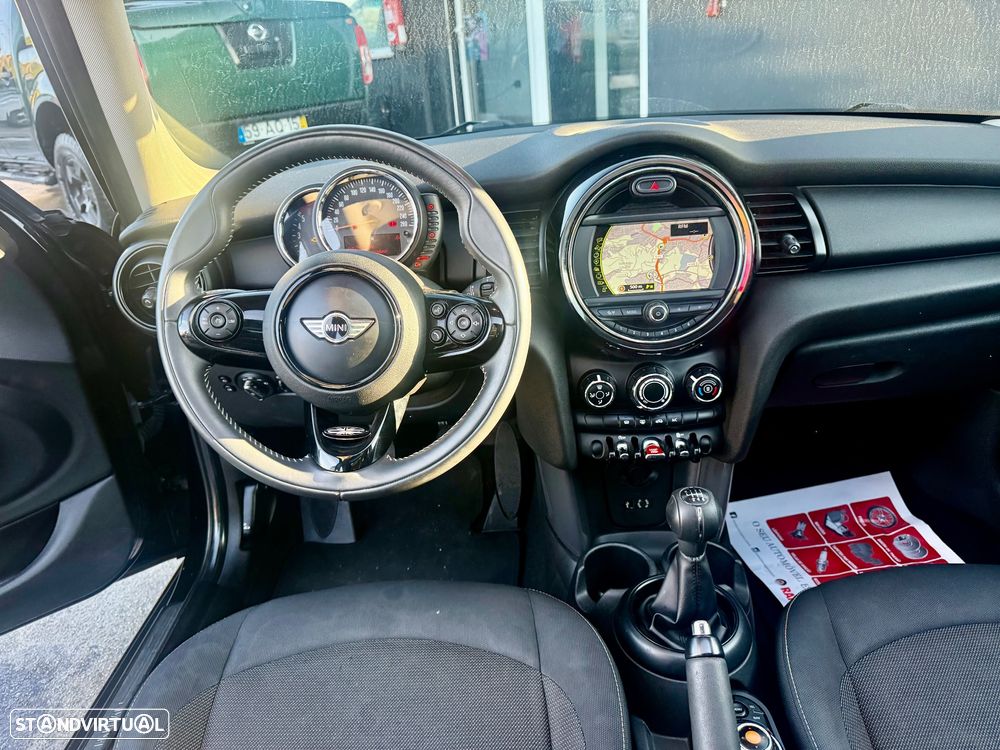 MINI 5 Portas Cooper D - 23