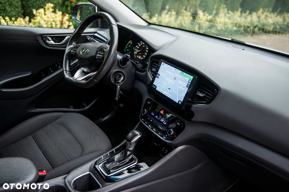 Hyundai IONIQ 1.6 GDI Premium - 37