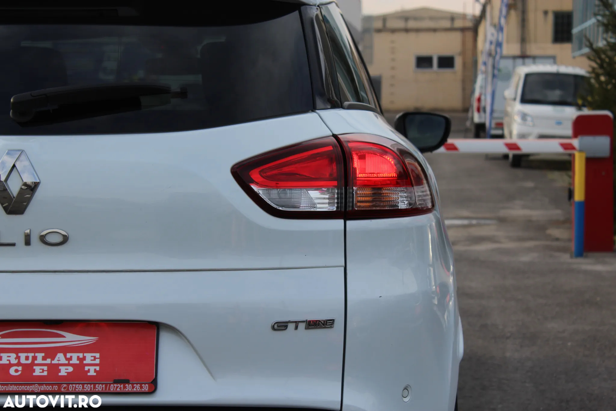 Renault Clio - 9