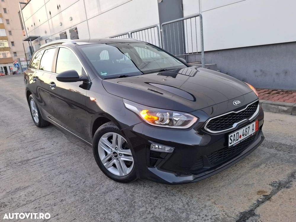Kia Ceed SW 1.6 CRDi Eco-Dynamics+(48V Mild-Hybr.) DCT7 Platinum Edition - 3