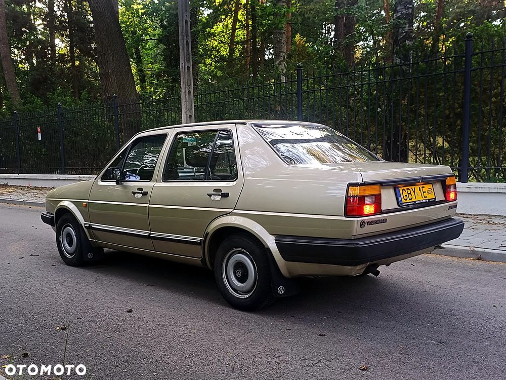 Volkswagen Jetta 1.6 CL D - 4
