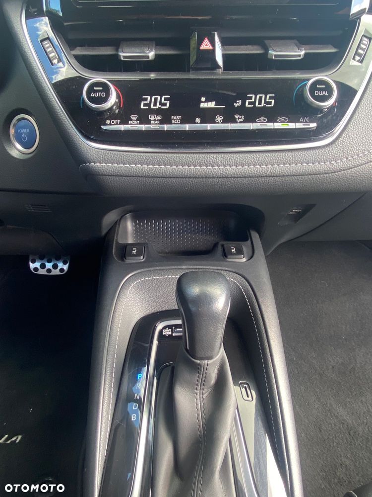 Toyota Corolla 1.8 Hybrid Comfort - 20