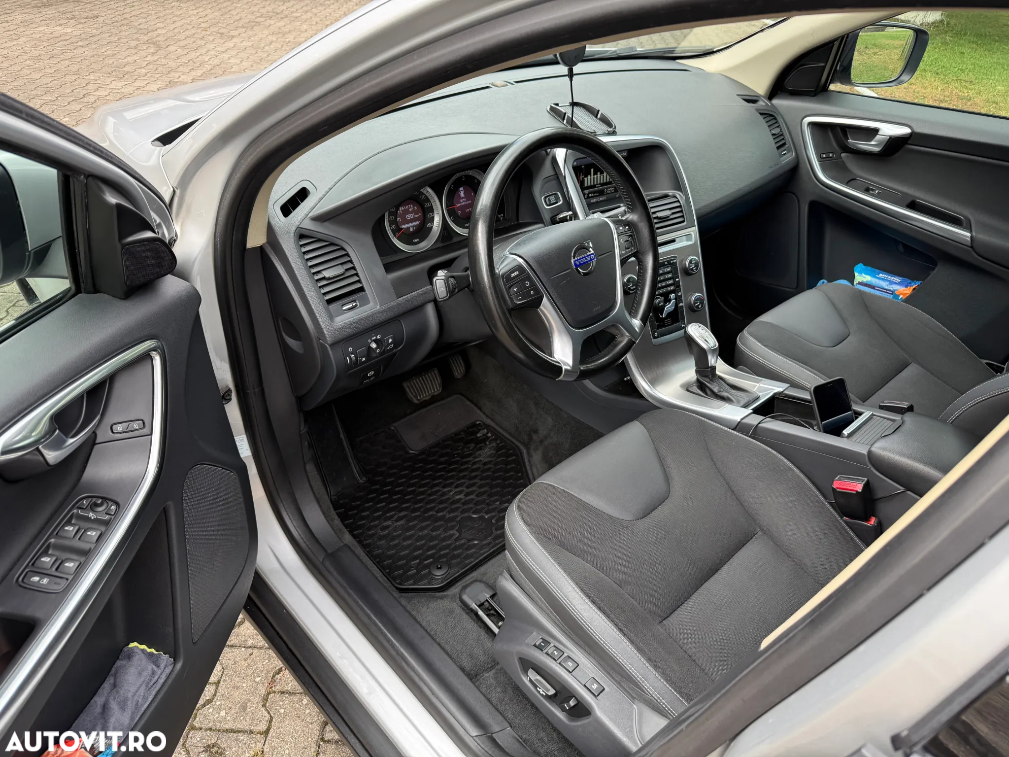 Volvo XC 60 D4 Geartronic Momentum - 7