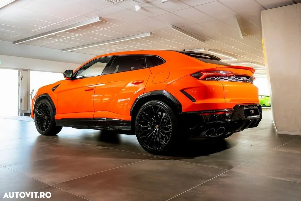 Lamborghini URUS - 3