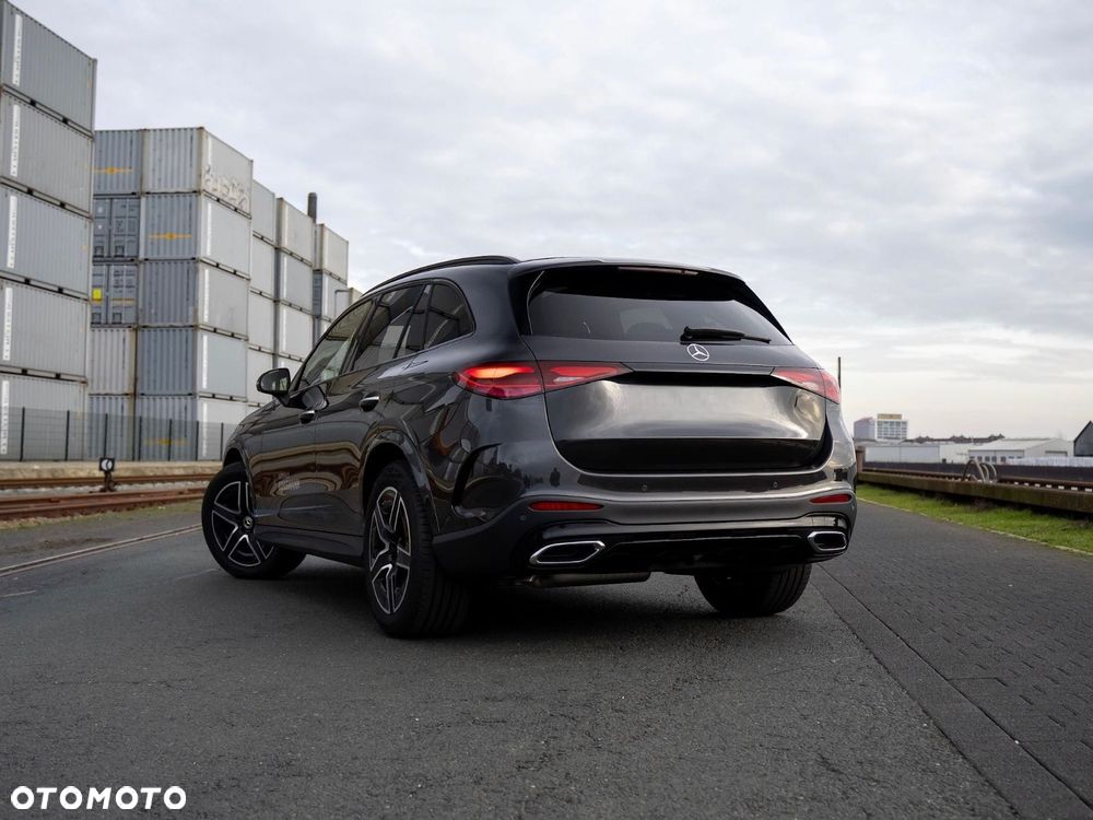 Mercedes-Benz GLC 220 d mHEV 4-Matic AMG Line - 11
