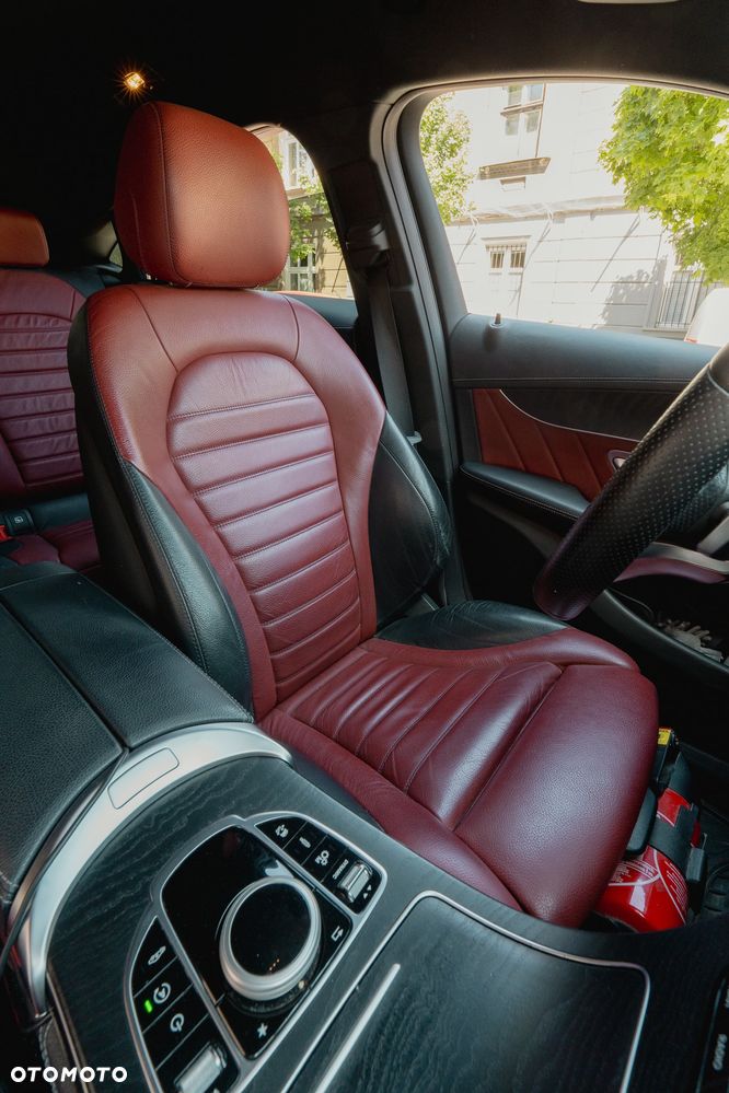 Mercedes-Benz GLC - 23
