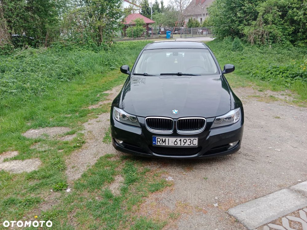 BMW Seria 3 325i - 2