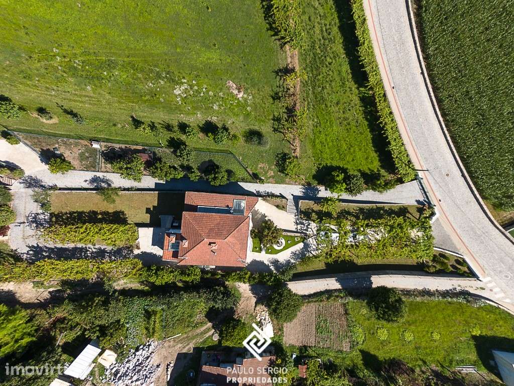 Magnifica Quinta T6 localizada em Braga - Grande imagem: 3/27