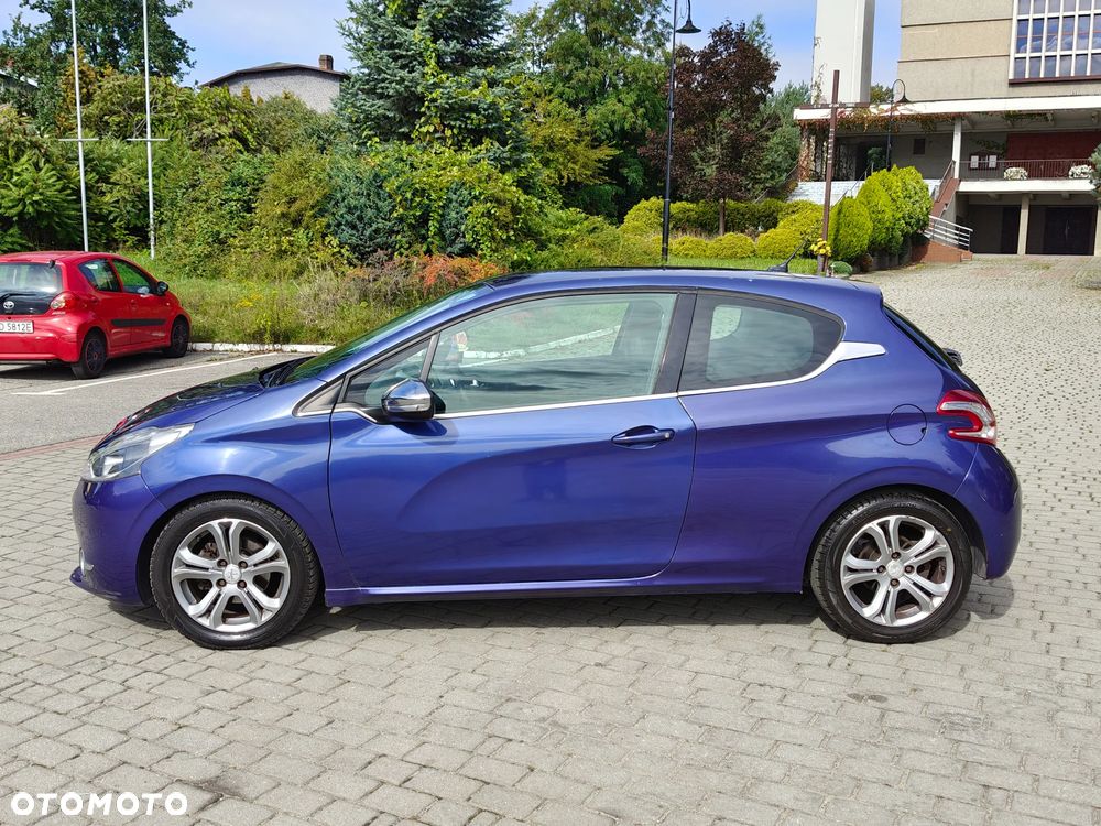 Peugeot 208 1.4 VTi Allure - 31