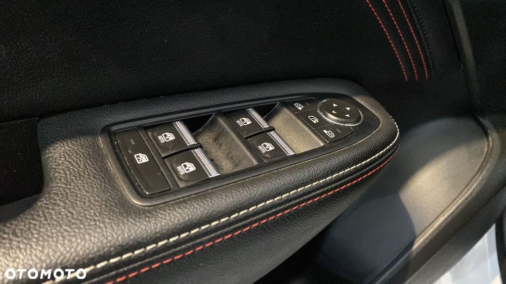 Renault Arkana 1.6 E-TECH R.S Line MMT - 14