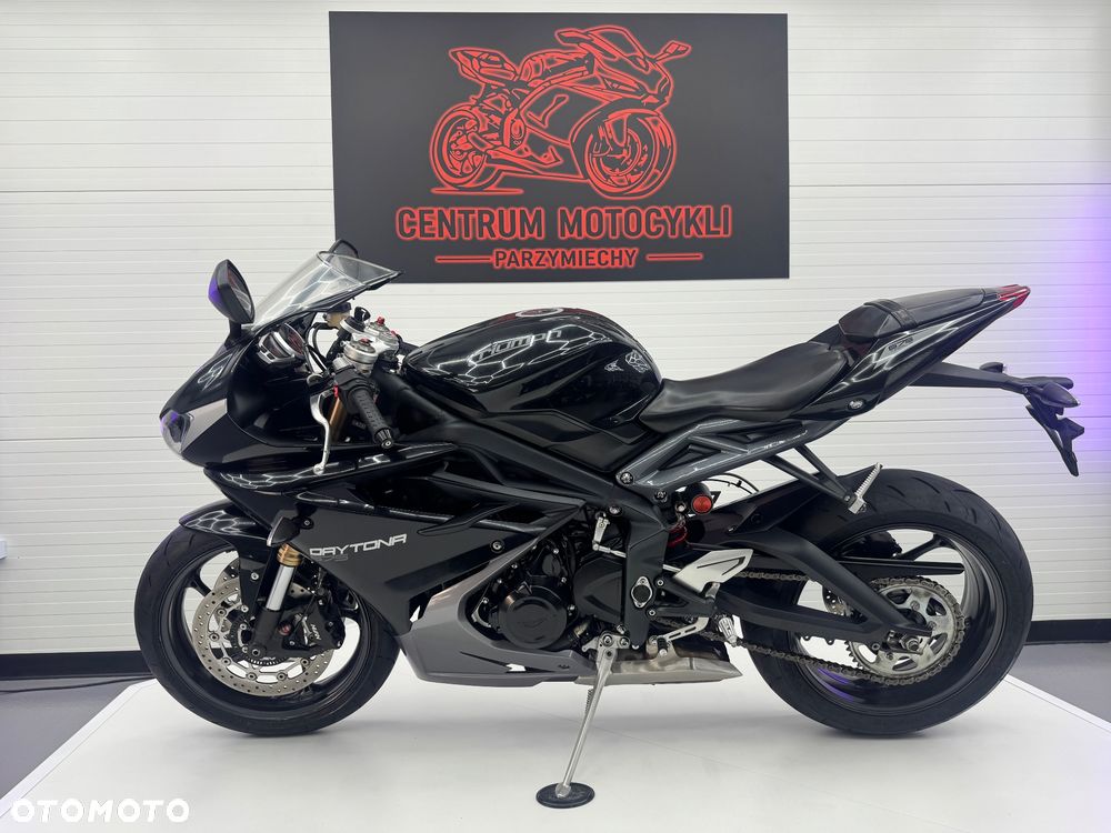 Triumph Daytona - 6