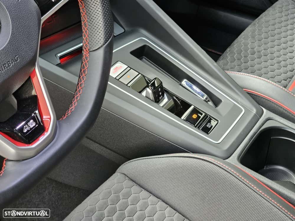 VW Golf 2.0 TSI GTI Clubsport 45 Years DSG - 7