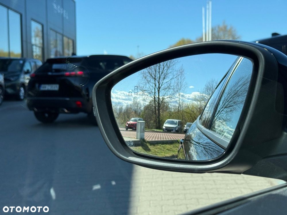 Peugeot 2008 1.2 PureTech Allure Pack S&S EAT8 - 11