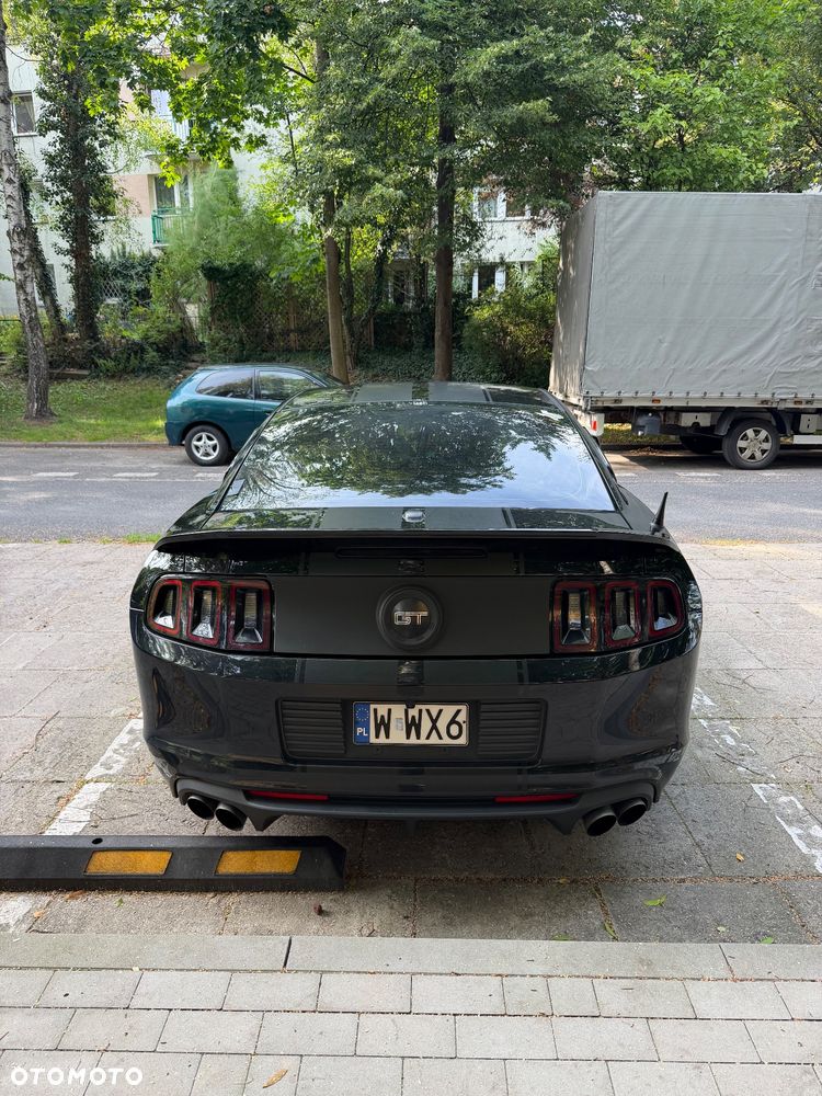 Ford Mustang 5.0 V8 GT - 21