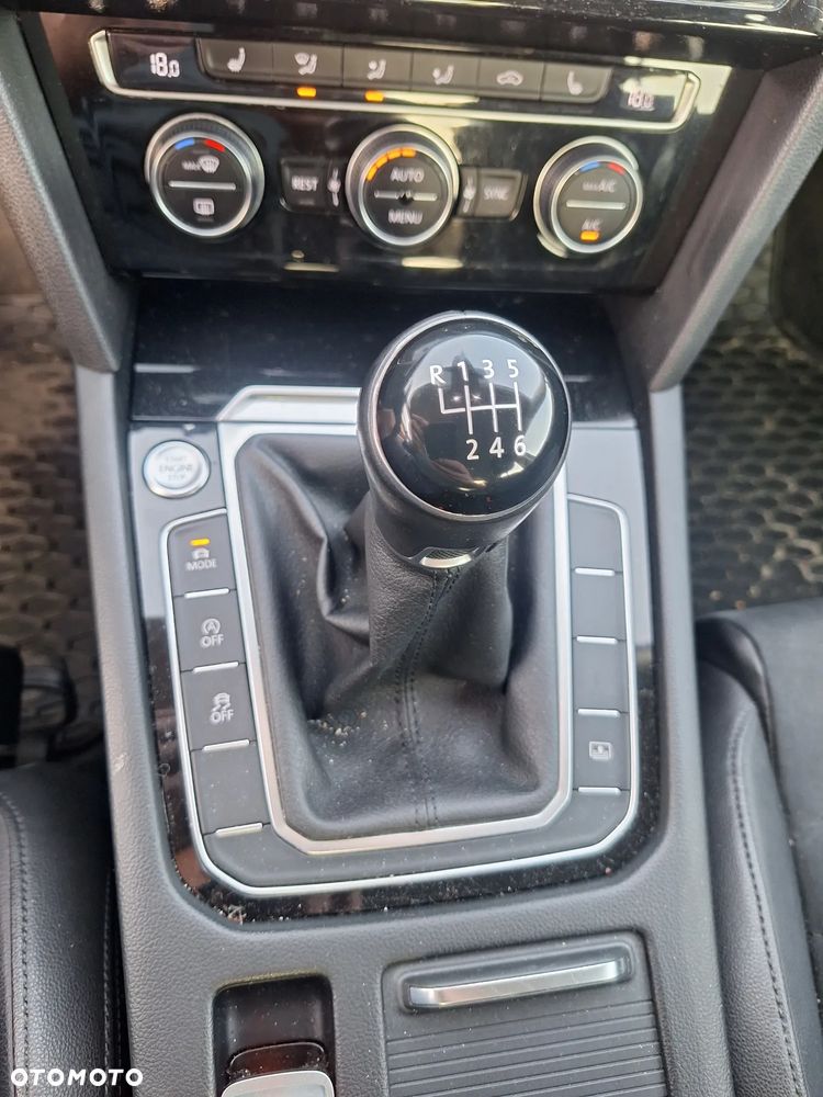 Volkswagen Passat 1.8 TSI BMT Highline - 8