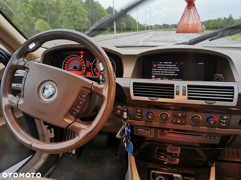 BMW Seria 7 - 13