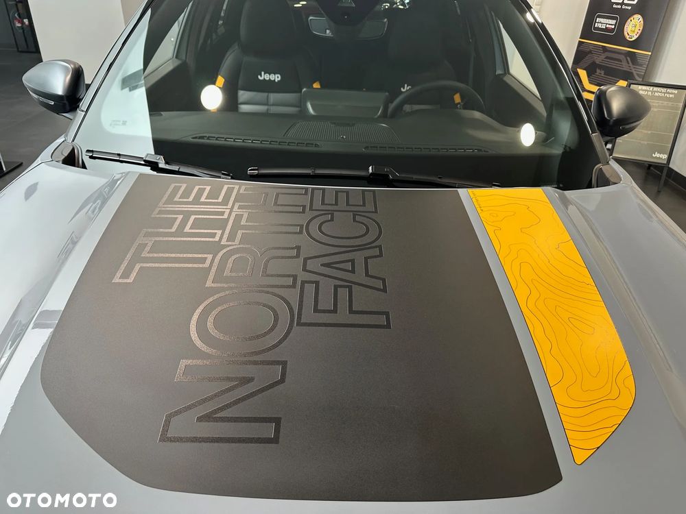 Jeep Avenger 1.2 T3 mHEV The North Face 4xe eDCT6 - 10