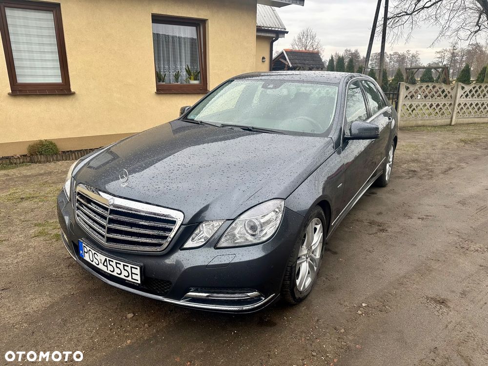 Mercedes-Benz Klasa E 300 CDI DPF BlueEFFICIENCY 7G-TRONIC Avantgarde - 3