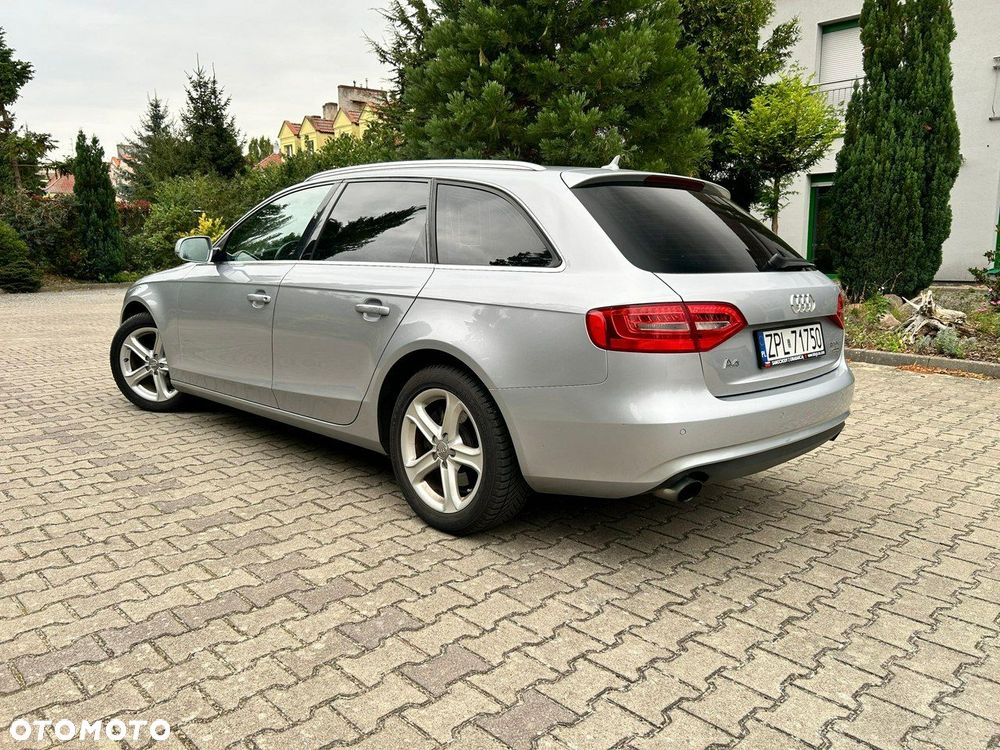 Audi A4 Avant - 11