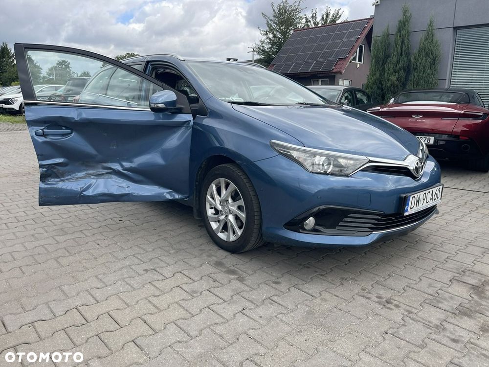 Toyota Auris 1.6 Comfort - 3