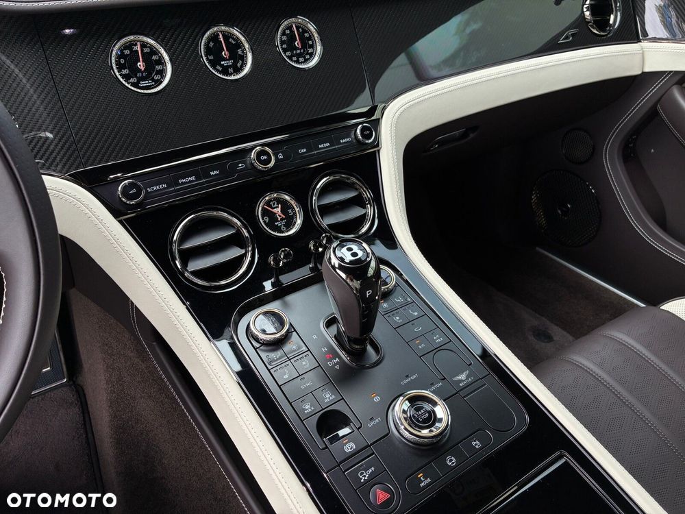 Bentley Continental GT - 10