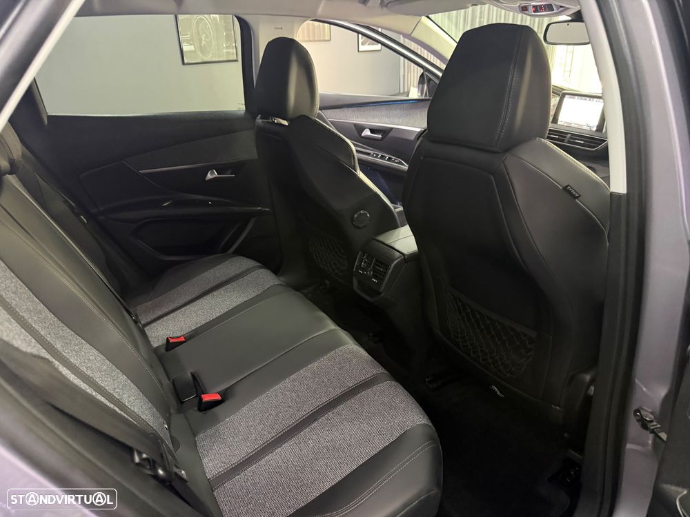 Peugeot 3008 PureTech 130 Stop & Start Allure - 20