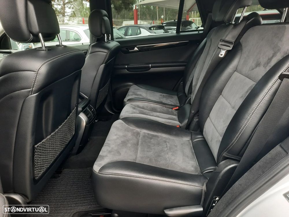 Mercedes-Benz R 300 CDI 4-Matic — fotografia 38
