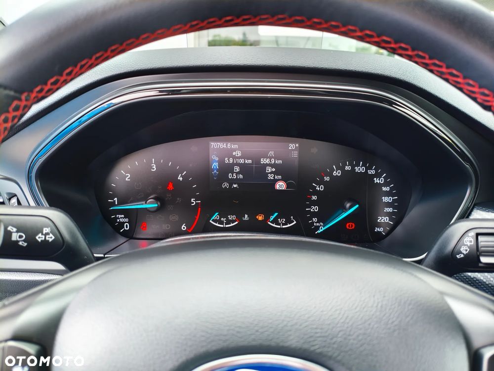 Ford Focus 1.5 TDCi ST-Line ASS - 9