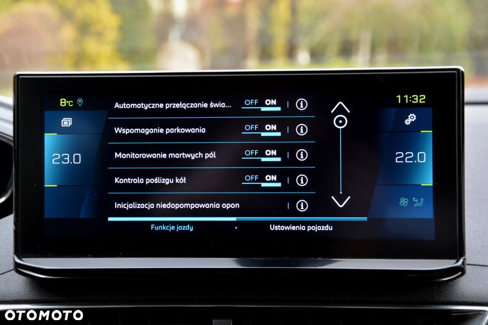Peugeot 3008 Hybrid4 300 e-EAT8 GT - 29