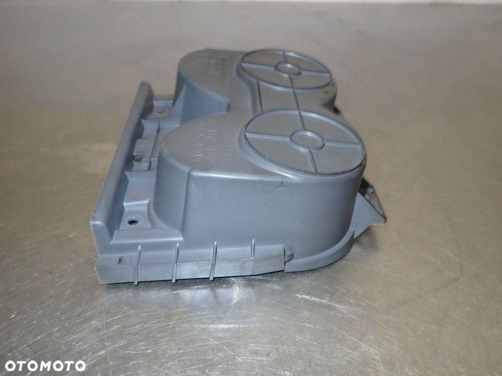 UCHWYT NA KUBEK TOYOTA RAV4 II LIFT - 4