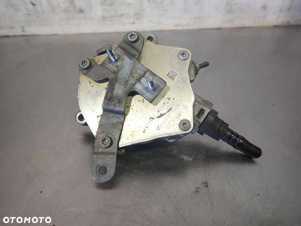 VACUM POMPA FORD MONDEO V - 2